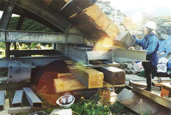 moving the bridge at Delavine